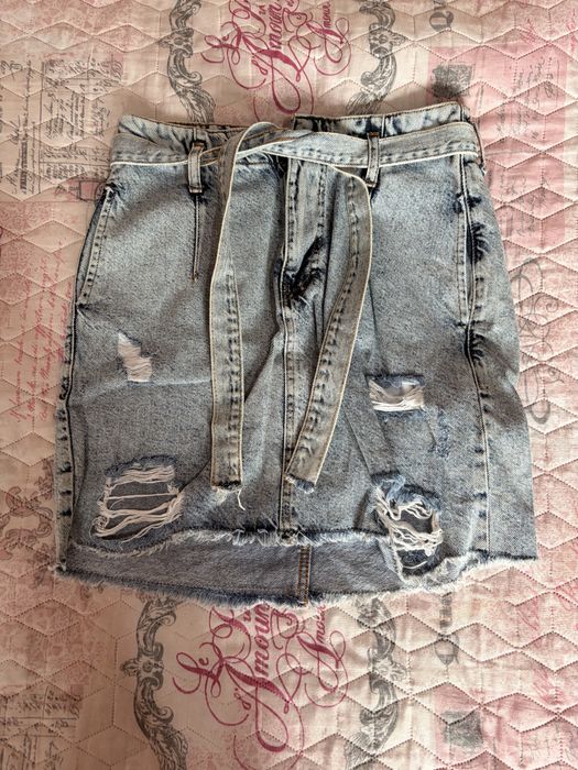 Дамска дънкова пола размер 34(ХС/С)