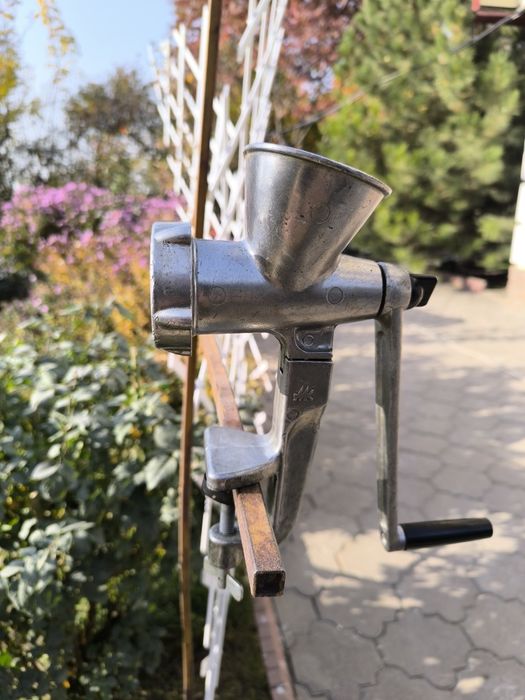 Продам микроволновку Daewoo