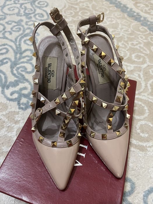 Срочно продом туфли босонжки