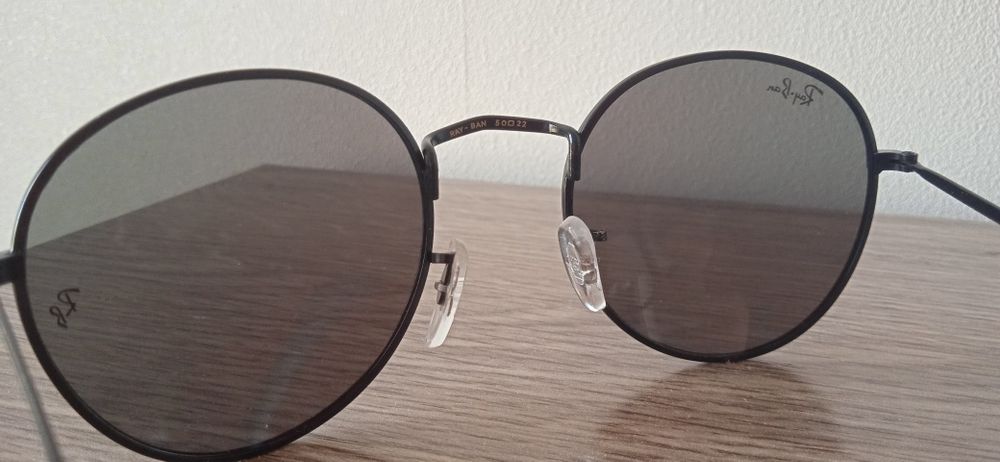 Очки Ray Ban в хорошем состоянии