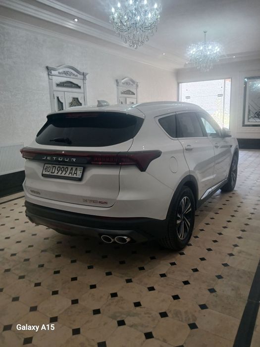 Jetour x70+ sotiladi