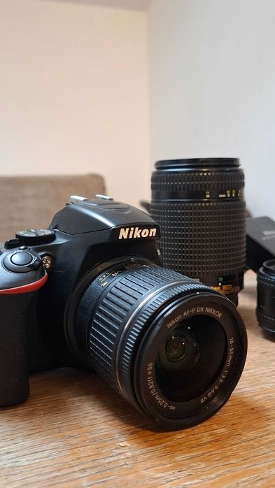 Aparat foto Nikon D3500 + 3 obiective