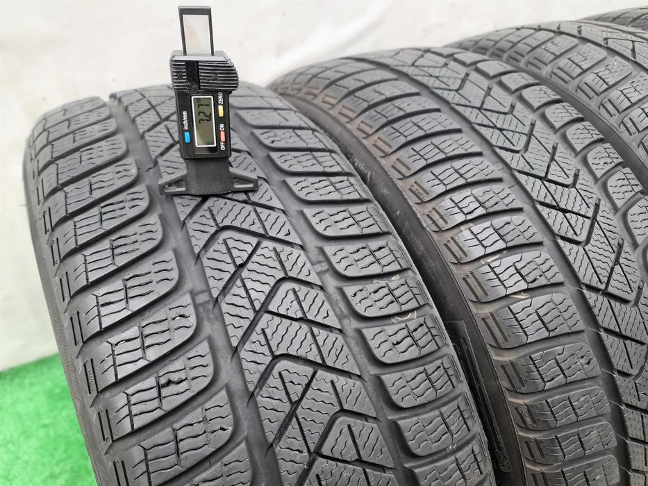 4бр. 225/65/17 PIRELLI Scorpion - зимни