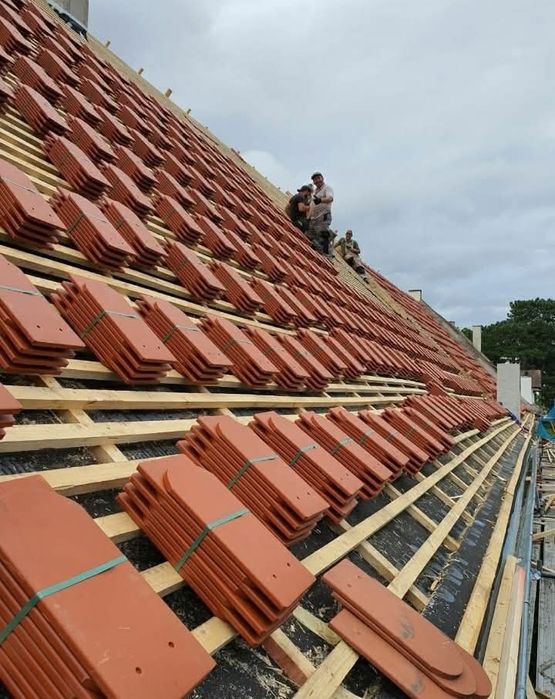 Montaj reparatii acoperisuri dulgherie mansardari terase foisoare etc.