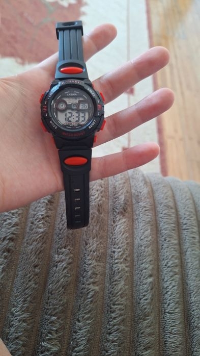 Часы детские    .