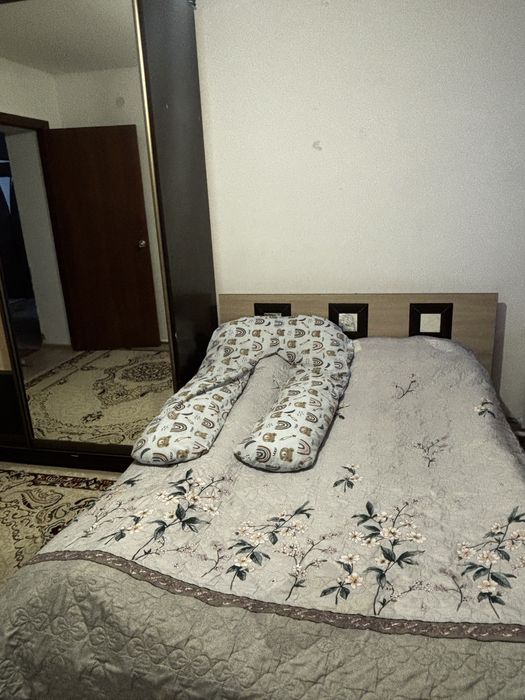 Продам шкаф купе и кровать !