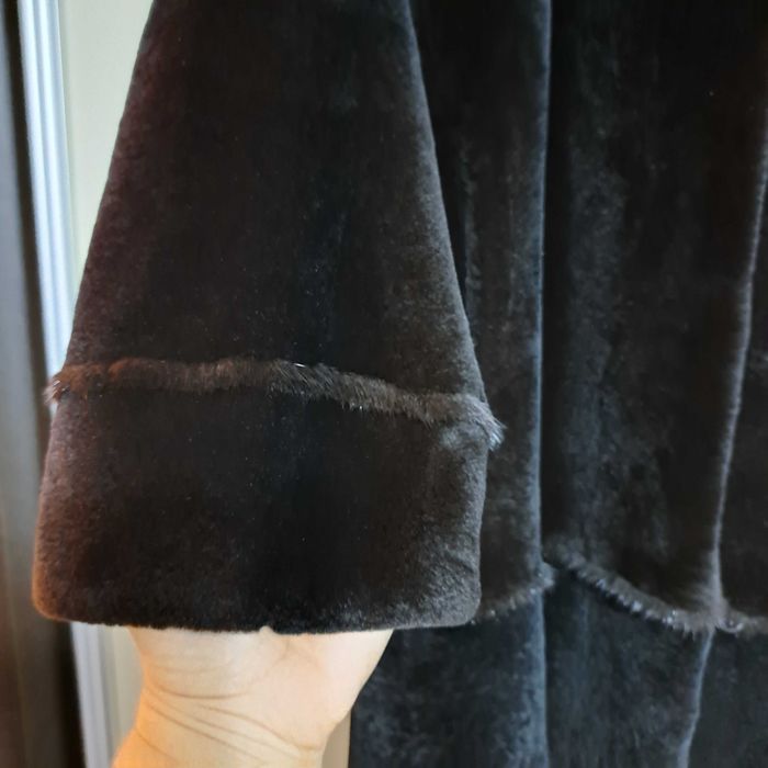 Продам шубу, мех-стриженый бобер