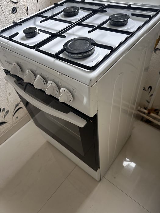 Vand aragaz Arctic cu 4 ochiuri