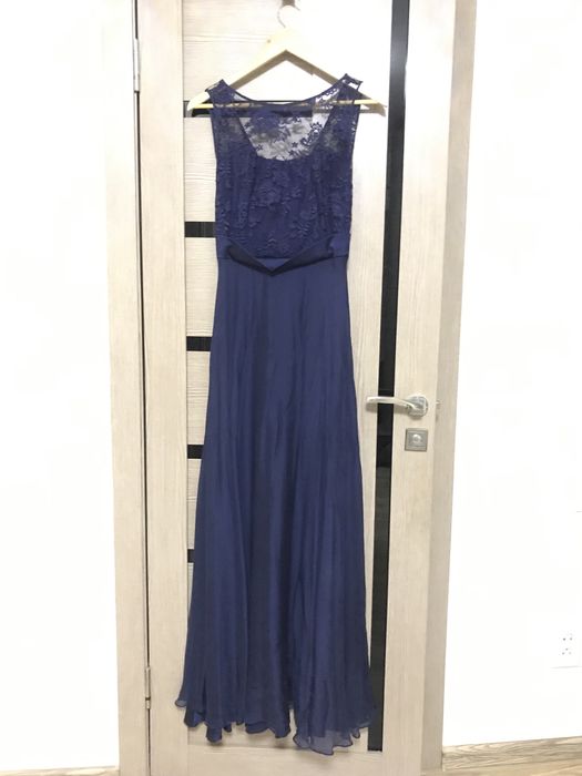 Платье вечернее