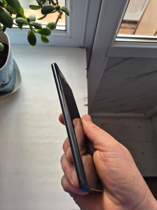 Продам телефон    Xonor x9b 5G