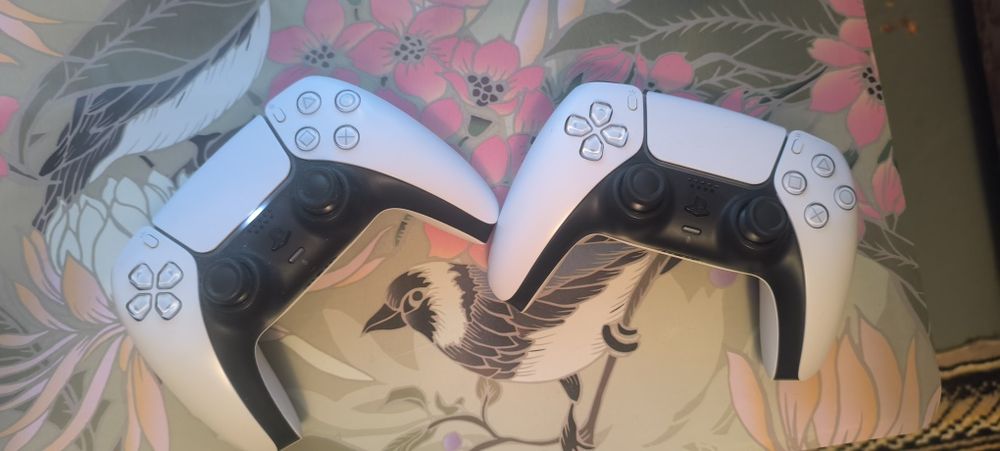 Продам Playstation 5