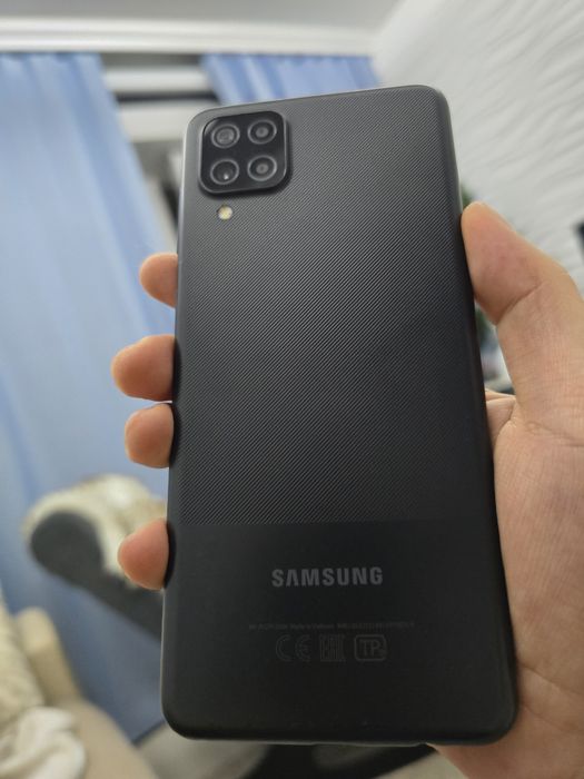 Продам телефон Samsung galaxy A12