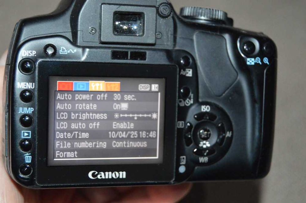 Aparat foto DSLR CANON EOS Rebel XTI (400D) + Obiectiv EF-S 18-55mm