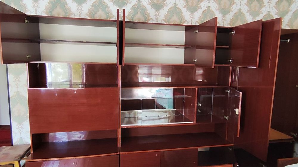 Продам легендарный шкаф из Грозного!