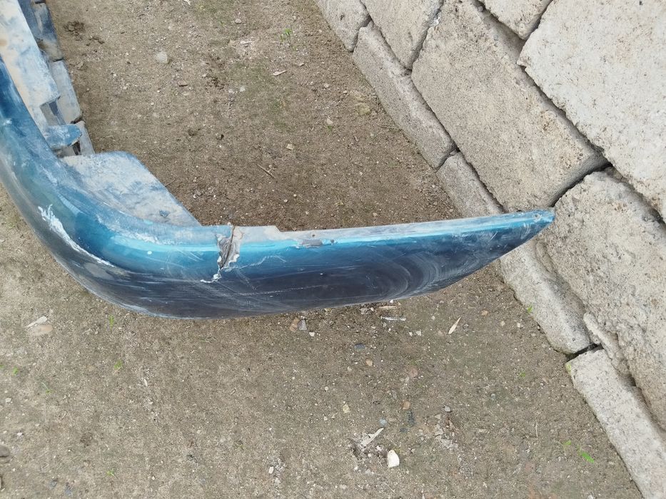 Бампер передний б/у