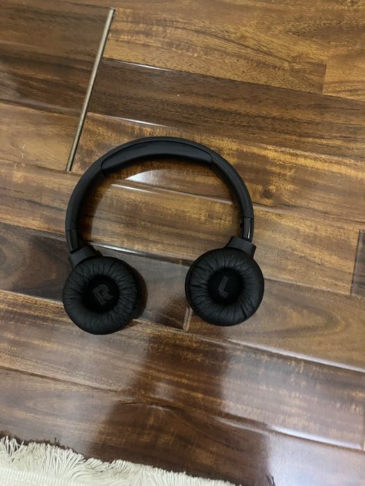 наушники JBL 550 BT
