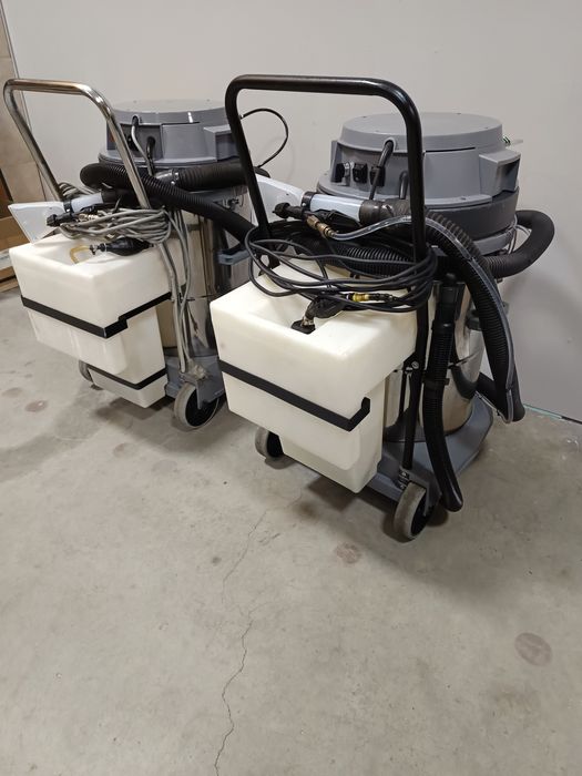 Професионална перяща прахосмукачка