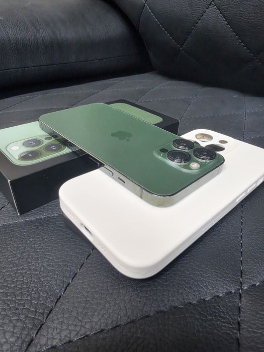 Продам iPhone 13pro