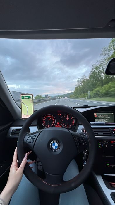 BMW E 90 163 CP an2005