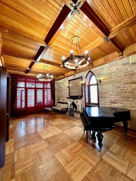 Дом 8 комнат на Карасу 6 Авайхон