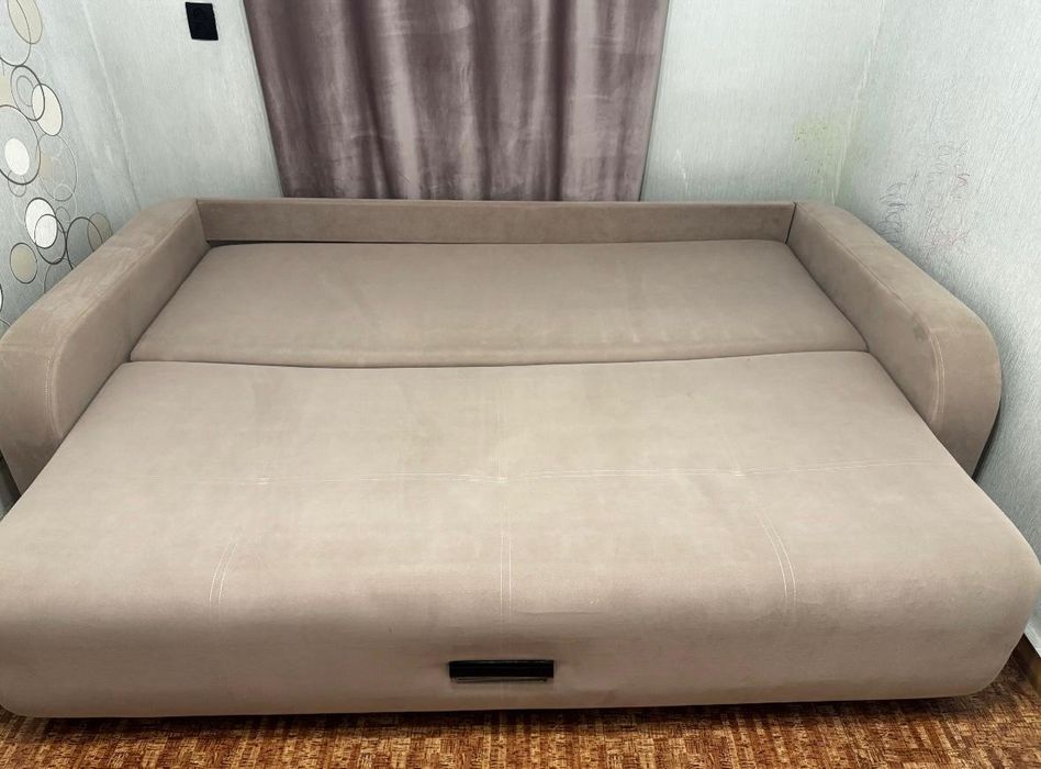 Продам   диван   б/у