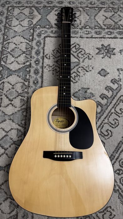 Squier by Fender SA-105CE