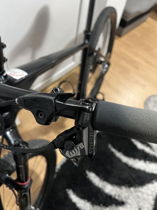 MTB Cube SLT carbon