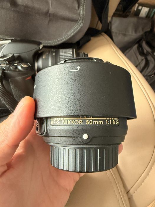 Nikon D3100 китов обектов + 50mm + 55-300mm