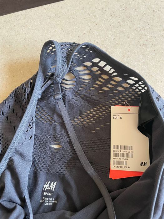 Maieu sport H&M gri inchis model mesh nou