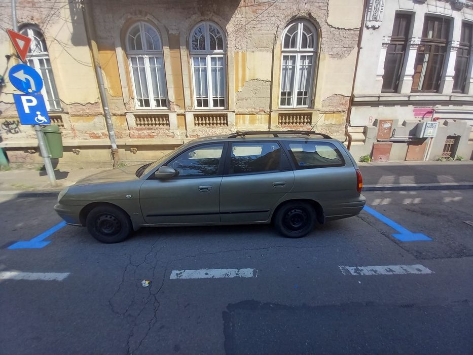 Daewoo Nubira Break– 2004 – 200.000 km – 4.200 lei  Vând Daewoo Nubira, an 2004, cu 200.000 km.  4200 lei