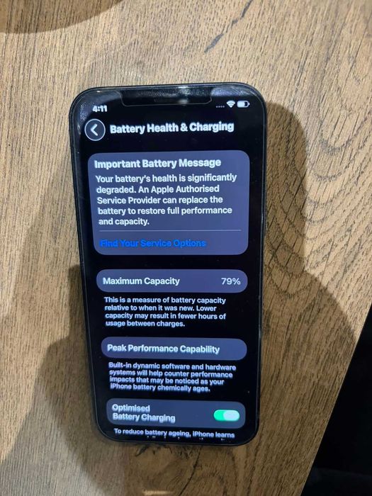 Продавам Iphone 12