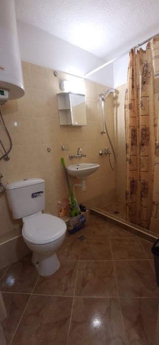 Дава се под наем Двустаен апартамент в Варна, Център - 45 кв.м за 388.62 € - Снимка #10
