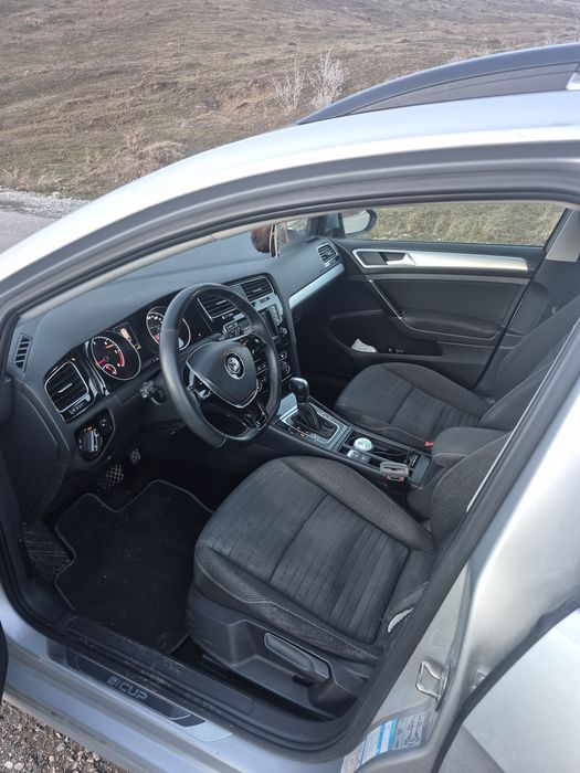 Vând Volkswagen golf 7 2015 1.6 tdi