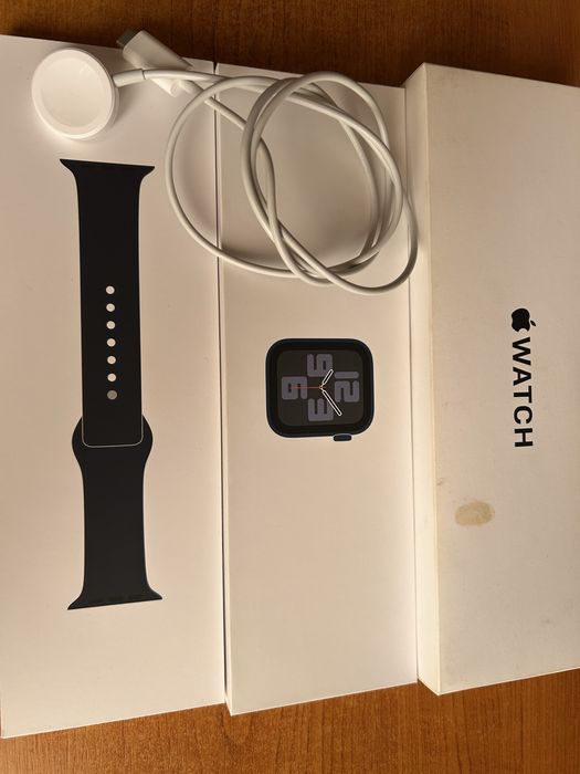 Vand Apple Watch SE 2 40mm.