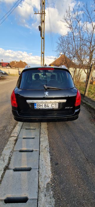 Vând piese Peugeot308