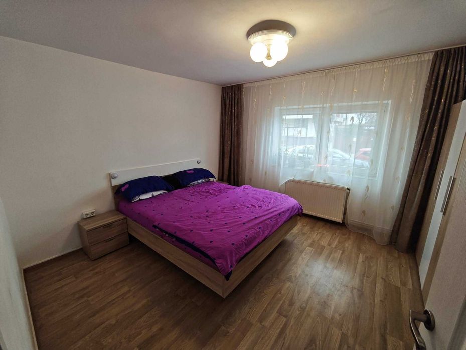 Apartament 3 camere, Sector 6