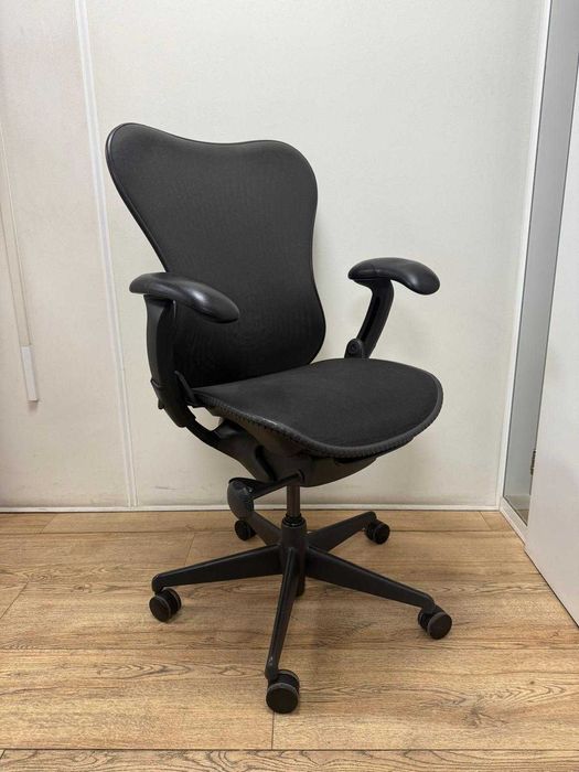Refurbished Herman Miller Mirra Graphite Butterfly