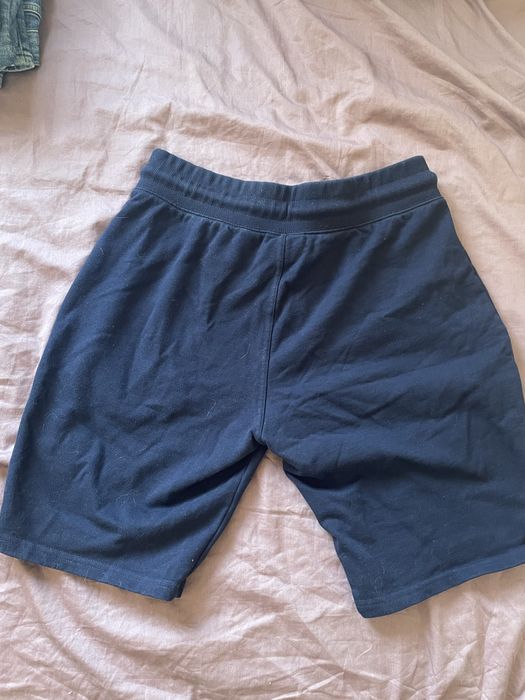 Pantaloni scurti bleumarin Superdry marime L