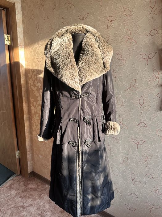 Продам женское пальто