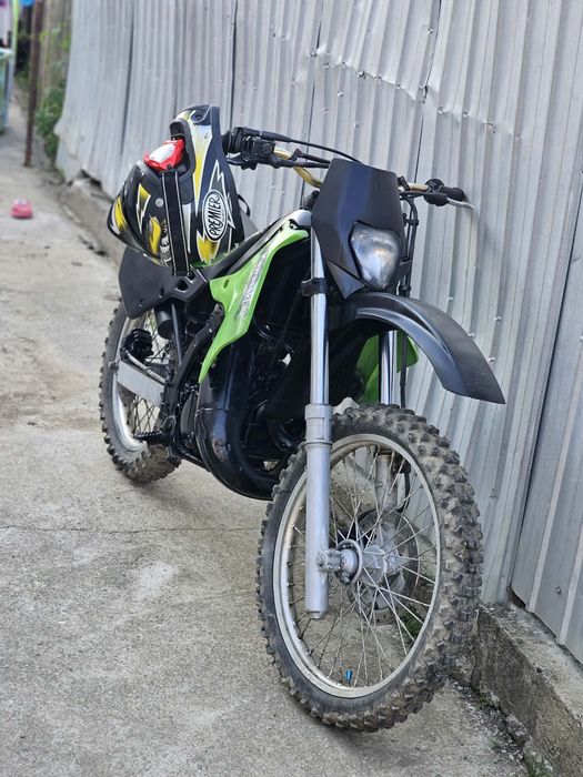 Vând Kawasaki kdx power valve 125 cc