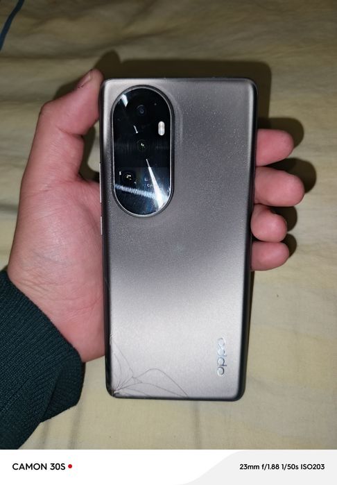 Oppo Reno 10 5g.