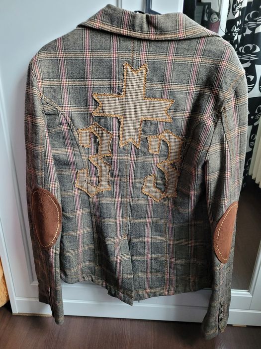 Sacou ca o opera de arta ZU Elements