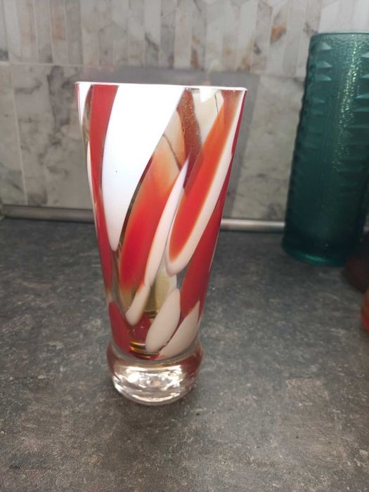 Стъклени вази тип Мурано