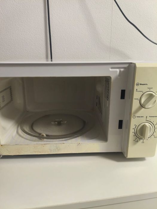микроволновка Midea