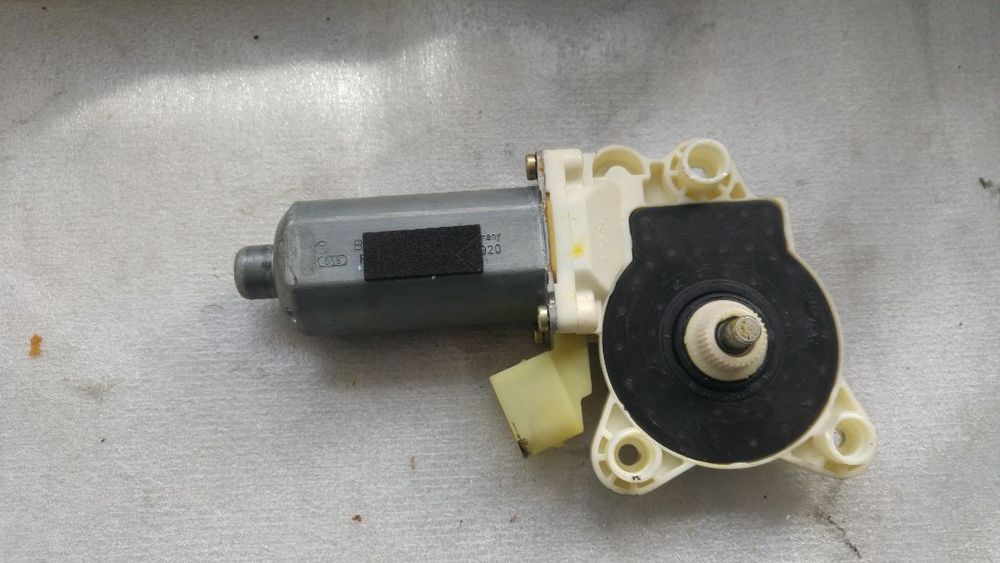 motoras macara usa dreapta mercedes sl r230 500 2001-2006 a2308200942