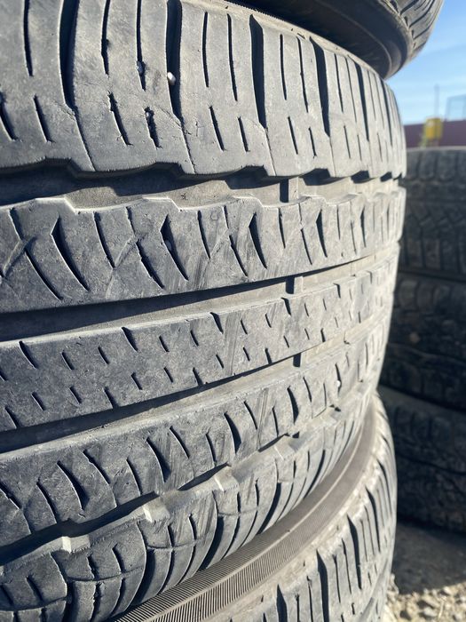 Продам шины r20 внедорожник