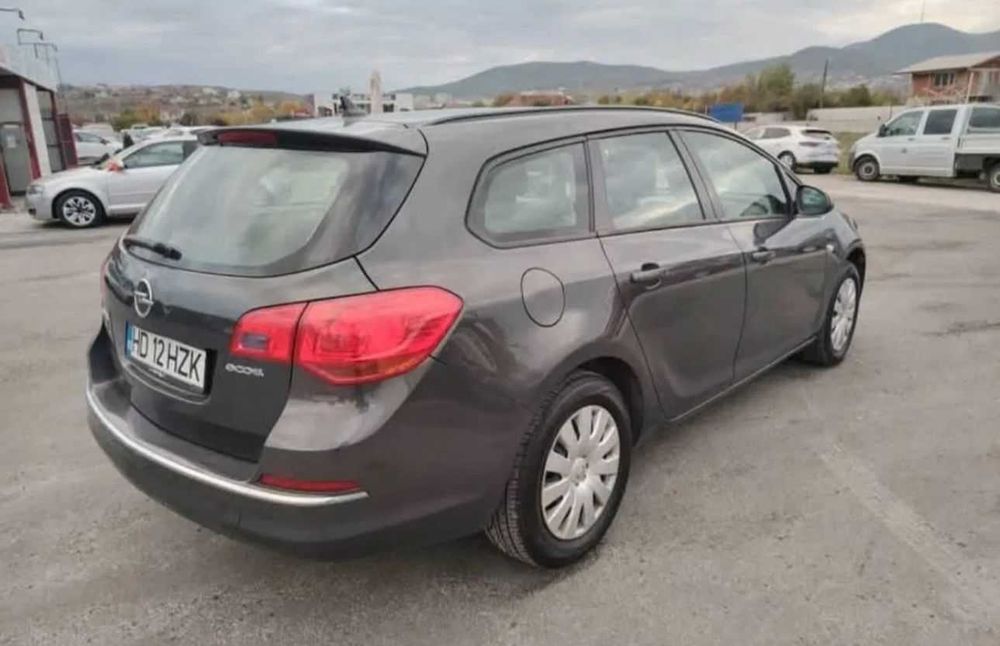 Vand masina Opel Astra