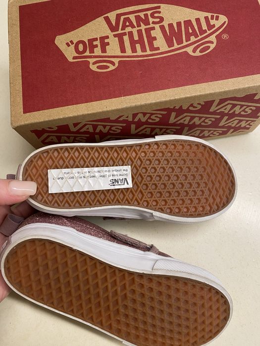 Детски нови  кецове Vans 26 размер