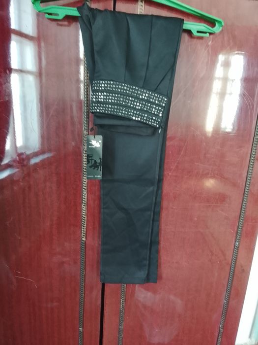 Продам вещи недорого.