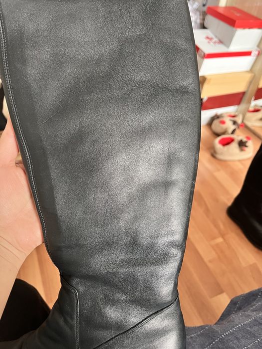 Продам кожаные сапоги на платформе